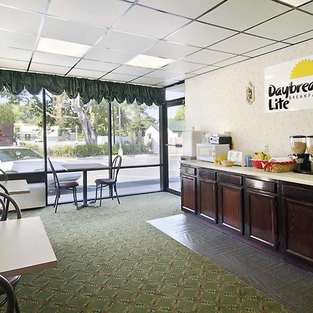Days Inn Cheraw 餐厅 照片